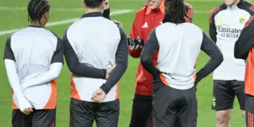 Momento de Bruno Lage no treino do Benfica em Barcelona dá que falar