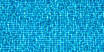 Criança de 6 anos é resgatada após se afogar em piscina residencial em Brusque