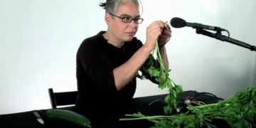 Grupo dá música mas ‘sem’ instrumentos: Eis a Orquestra de Vegetais