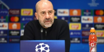 Treinador do PSV diz que goleada do Arsenal é “dolorosa e humilhante”