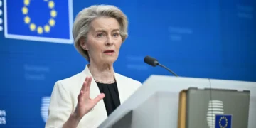 Ministros das Finanças do euro discutem hoje plano para rearmar UE