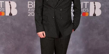 Chris Stark revela batalha ‘secreta’ contra um cancro nos testículos