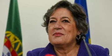 Montenegro falhou ida a Kyiv? “Dar tacadas de golfe com o amigo urgia”