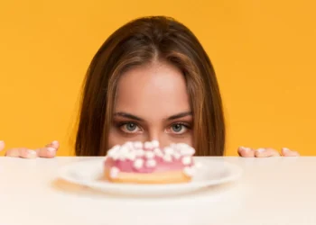 É por isto que pode estar sempre com desejo de doces e açúcar