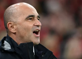 Substituições de Roberto Martínez dão que falar: “Tão pobre, tão mau”