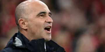 Substituições de Roberto Martínez dão que falar: “Tão pobre, tão mau”