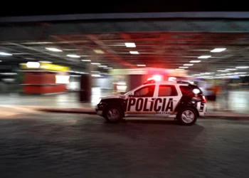 Doze mortos em confronto com a polícia em bairro de Salvador no Brasil