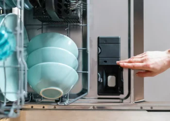 Máquina da loiça. Farto de comprar pastilhas? Esta pode ser a solução