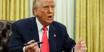 Juiz veta congelamento de fundos por Trump: “Executivo se colocou acima do Congresso”