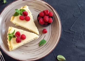 Aprenda a fazer cheesecake de baunilha na ‘air fryer’ com Jamie Oliver