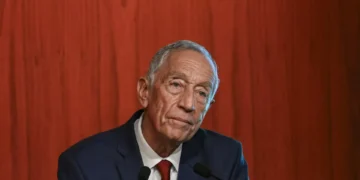 Marcelo associa-se ao luto pela morte de ‘magriço’ José Carlos