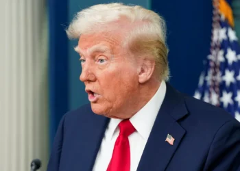 Trump anuncia conversações diretas com o Irão sobre o seu programa nuclear