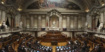 Apenas seis governos cumpriram a totalidade do mandato em democracia