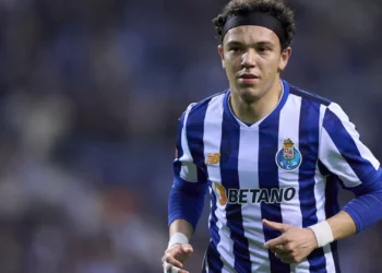 Pepê explica ‘explosão’ no FC Porto: “Não rodava tanto no Brasil…”