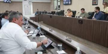 Câmara de Blumenau aprova projeto que proíbe inauguração de obras públicas inacabadas