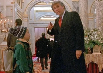“É uma maldição”. Realizador de “Sozinho em Casa” lamenta participação especial de Trump