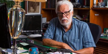 A rara aparição de Manoel Carlos após piora de Parkinson