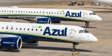 Azul: ações fecham estáveis, mas desabam 41% em abril; como analistas veem AZUL4?