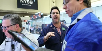 “É real?!”: como o pregão da NYSE explodiu no momento em que Trump suspendeu tarifas