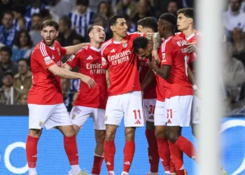 Como foi a festa do Benfica após humilhação ao FC Porto? Di María mostra