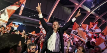 Montenegro salienta dados da OCDE para reivindicar “sucesso”