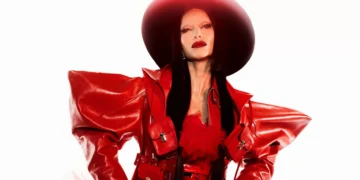 O look ‘puro sangue’ de Sabrina Sato para show de Lady Gaga