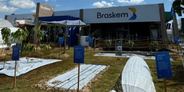 Braskem reverte prejuízo e lucra R$698 mi no 1° tri