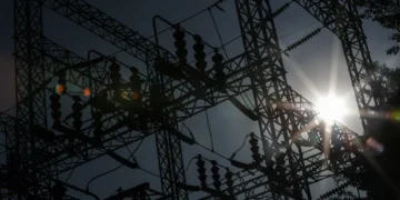 Eletrobras regista prejuízos de 56 milhões de euros no primeiro trimestre