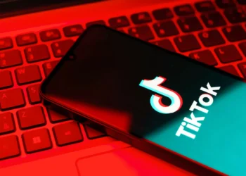 Amnistia Internacional reforça alerta sobre conteúdos nocivos no TikTok