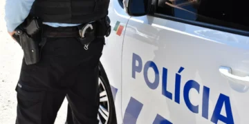 Preventiva para suspeito de resistência e coação sobre agentes da PSP