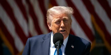 Procuradores-gerais processam Governo Trump por travar energia eólica