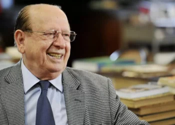 Morre Evanildo Bechara, professor e membro da ABL, aos 97 anos