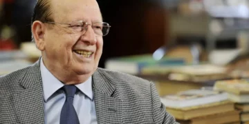 Morre Evanildo Bechara, professor e membro da ABL, aos 97 anos