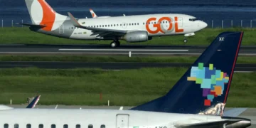 Gol (GOLL4) tem prejuízo líquido de R$440 mi em abril