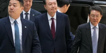 Ex-presidente sul-coreano deposto Yoon volta a tribunal por insurreição