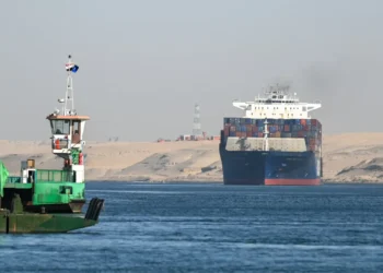 Huthis ameaçam atacar navios em trânsito para porto israelita de Haifa