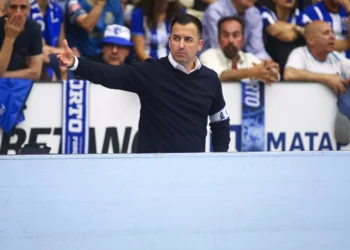 Soam os alarmes do FC Porto. Barcelona pode levar Ricardo Ares