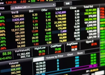 Ibovespa: após máxima de 140 mil, índice cai 1,6% e vai abaixo de 138 mil pontos
