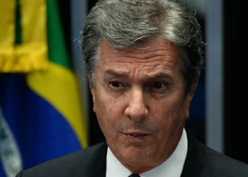 Concedida prisão domiciliária ao ex-presidente do Brasil Collor de Mello