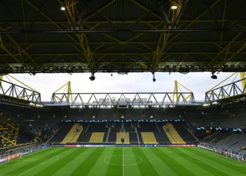 Estes craques vestiram a camisola do Dortmund. Recorda-se deles?