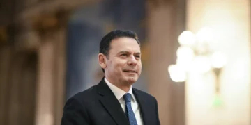 “Estabilidade”. Montenegro pede voto de confiança para oito anos