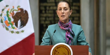 México admite processar SpaceX por poluição de lançamentos de foguetões