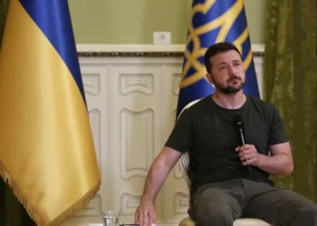 Presidente ucraniano vai participar no jantar real na cimeira da NATO