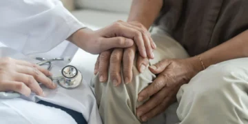 Os primeiros sinais da doença de Parkinson que ninguém deve ignorar