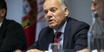 Montenegro? “Se houver fundamento, abrimos inquérito. Regras são iguais”