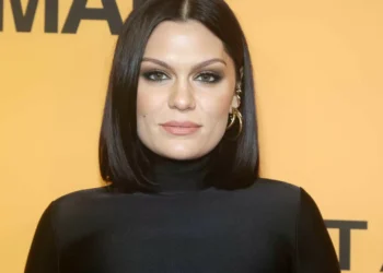 Após diagnóstico de Jessie J, eis os sintomas de cancro a estar atento