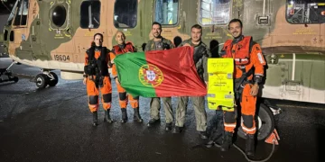Açores. Norte-americano resgatado de navio de carga “por razões de saúde”