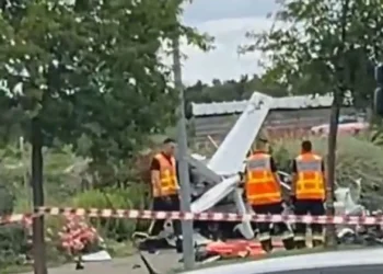 Avião turístico cai em França. Os três ocupantes morreram