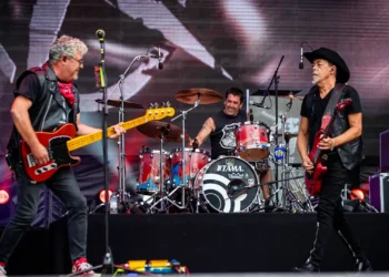 Festas da Cidade de Coimbra divulgam cartaz com “reis” do rock nacional