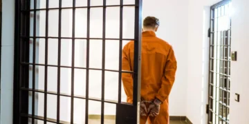 Filho é condenado a mais de 22 anos por agressão que deixou mãe em estado vegetativo em Brusque